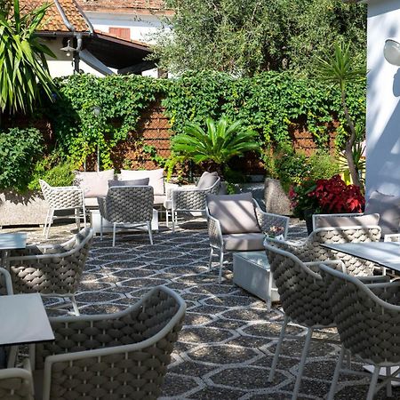 Hotel Helios Ντιάνο Μαρίνα Εξωτερικό φωτογραφία
