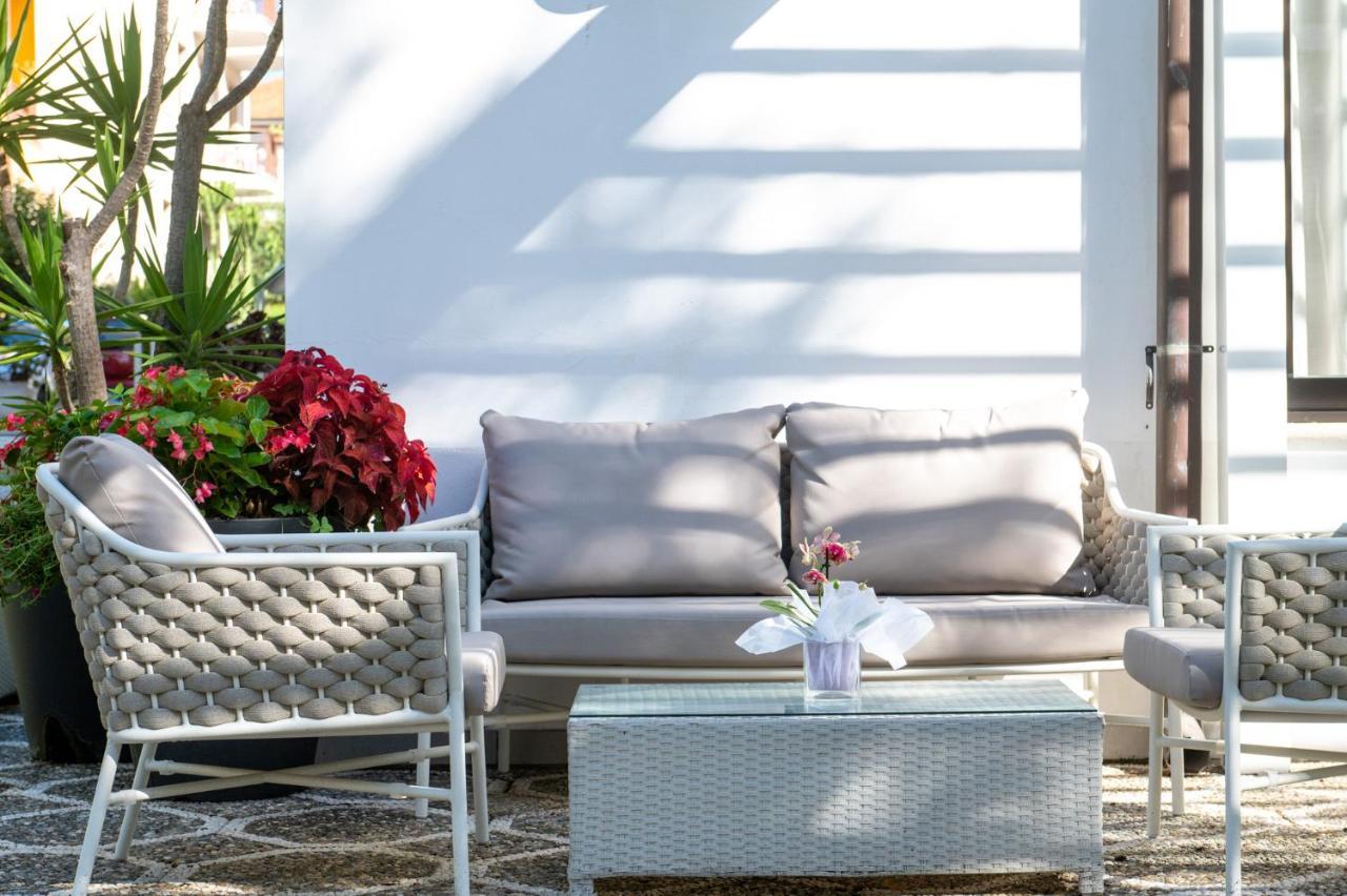 Hotel Helios Ντιάνο Μαρίνα Εξωτερικό φωτογραφία