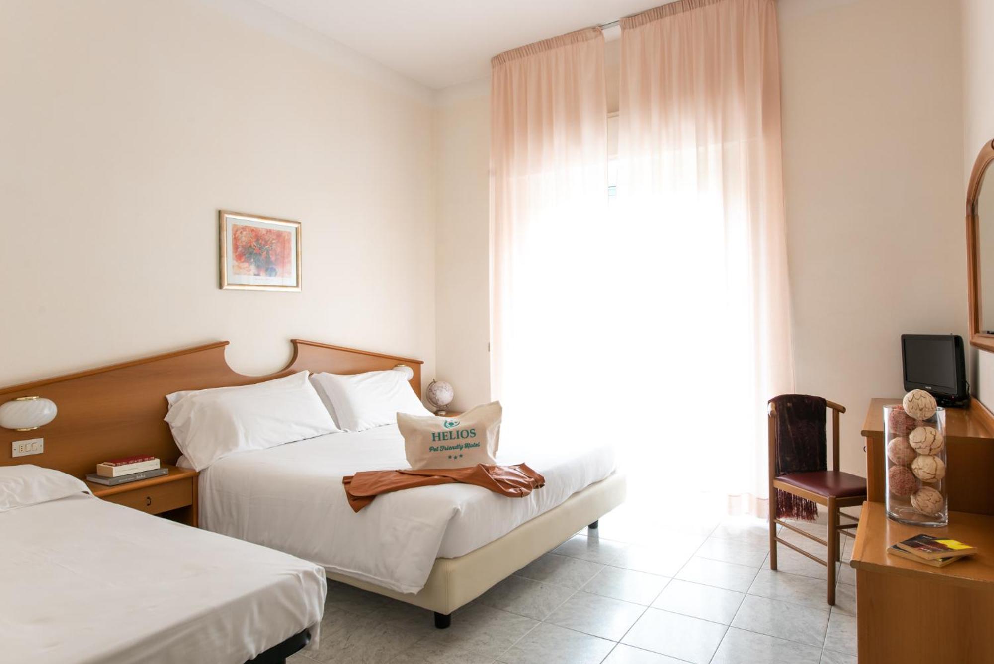 Hotel Helios Ντιάνο Μαρίνα Εξωτερικό φωτογραφία